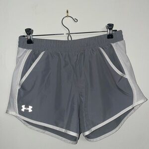 Under Armour athletic shorts WITH POCKETS